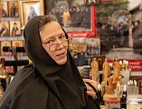 Выставку-ярмарку «Пасхальная радость» на Соборной площади посетили Преосвященнейший епископ Симон и Администрация города Шахты 