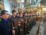 В Покровском кафедральном соборе г. Шахты отслужена панихида по убиенным в годину лютых гонений казакам