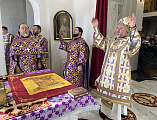 Епископ Шахтинский и Миллеровский Симон совершил Божественную Литургию в храме великомученика Пантелеимона города Миллерово