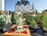 В день памяти преподобного Сергия Радонежского епископ Симон сослужил Предстоятелю Русской Церкви в Троице-Сергиевой лавре