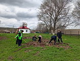 Ученики и учителя Первомайской школы приняли участие в акции «День добрых дел»