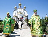 В День Святого Духа Преосвященнейший епископ Симон сослужил архиереям Донской митрополии в Троицком храме Свято-Иверского женского монастыря г. Ростова-на-Дону