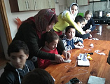 Члены женсовета храма святителя Тихона Задонского Тарасовского благочиния провели мастер-класс по изготовлению кукол для учащихся воскресной группы «Преображение» и воспитанников реабилитационного центра «Надежда»