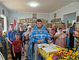 Настоятель храма Иоанна Предтечи ст. Боковской иерей Александр Левчик совершил молебны для учеников и учителей школ Боковского района