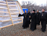 Преосвященнейший епископ Симон посетил строящийся храм в честь праведного Иосифа Обручника в городе Шахты