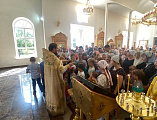В Державном храме города Донецка совершили молебен на начало учебного года