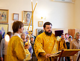 Преосвященнейший епископ Симон совершил Божественную литургию в храме апостола и евангелиста Иоанна Богослова при Институте сферы обслуживания и предпринимательства (филиал) ДГТУ в г. Шахты