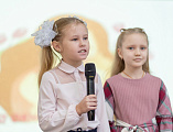 Ко Дню матери в воскресной школе «Покров» состоялось мероприятие «Трижды священное слово – Женщина – Мама»