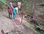 Прихожане храма Архангела Михаила и местные жители провели субботник на Святом источнике в хуторе Чигиринка