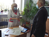 В пасхальные дни сестры милосердия посетили пациентов стационара городской больницы