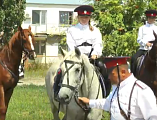 В Миллерово прошла церемония посажения казачат на коня
