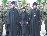 Священники Шахтинской епархии провели беседу с военнослужащими воинской части в г. Шахты
