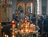 Епископ Шахтинский и Миллеровский Симон совершил Литургию Преждеосвященных Даров в Покровском кафедральном соборе г. Шахты