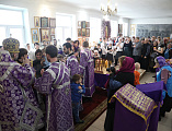 В поминальную родительскую субботу Преосвященнейший епископ Симон совершил Божественную литургию и панихиду в храме великомученика Пантелеимона г. Гуково