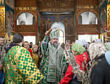 В праздник Входа Господня в Иерусалим епископ Симон совершил богослужение в Покровском кафедральном соборе города Шахты