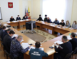 В Администрации г. Шахты прошло рабочее заседание Антитеррористической комиссии с участием духовенства