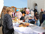 В праздник Покрова Пресвятой Богородицы в храме Архангела Михаила станицы Вешенской прошла благотворительная ярмарка