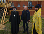 Преосвященнейший епископ Симон совершил чин освящения крестов, куполов и звонницы для храма святителя Николая в хуторе Пичугин