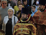 Епископ Шахтинский и Миллеровский Симон совершил Божественную литургию в Покровском кафедральном соборе г. Шахты