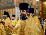 Преосвященнейший епископ Симон в день своего рождения возглавил Божественную литургию в Покровском кафедральном соборе города Шахты