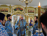 Преосвященнейший епископ Симон совершил Божественную литургию в храме святой благоверной княгини Анны Кашинской города Каменск-Шахтинский