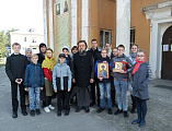 Воспитанники воскресной школы «Никольцы» х. Гуково вместе с родителями совершили паломническую поездку в храм свщмч. Захарии (Лобова) г. Новошахтинска