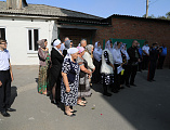 Епископ Шахтинский и Миллеровский Симон совершил чин освящения колоколов для храма святителя Тихона Задонского ст. Кривянской