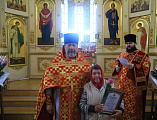 В праздник святых жен-мироносиц социальных работников Шахтинской епархии наградили епархиальными наградами