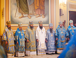 С сонмом архиереев Православной Церкви епископ Симон принял участие в торжествах по случаю празднования Донской иконы Божией Матери