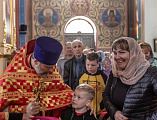 Впервые в Шахтинской епархии совершена Божественная литургия архиерейским чином с сурдопереводом в храме Покрова Пресвятой Богородицы г. Каменск-Шахтинский