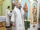В день празднования Обрезания Господня епископ Симон совершил Божественную литургию святителя Василия Великого в храме праведного Иоанна Кронштадтского города Шахты