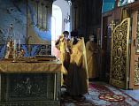 В Неделю Всех святых, в земле Российской просиявших, Преосвященнейший епископ Симон возглавил воскресное богослужение и возвел в сан иеромонаха иеродиакона Амвросия (Склярова)