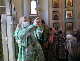 В День Святого Духа Преосвященнейший епископ Симон совершил Божественную литургию в храме пророка Иоанна Крестителя г. Шахты