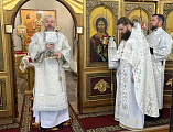 В Димитриевскую родительскую субботу Преосвященнейший епископ Симон совершил Литургию в храме Архистратига Михаила города Новошахтинска