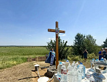 Освящение источника и поклонного креста в хуторе Попов Боковского района 