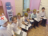 Урок мужества «Памяти героев Великой Отечественной войны посвящается» в социальном приюте «Огонек»