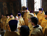 Преосвященнейший епископ Симон совершил Божественную литургию в Троицком соборе Свято-Троицкой Сергиевой Лавры