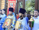 В престольный день Преосвященнейший епископ Симон совершил Божественную литургию в храме в честь Смоленской иконы Божией Матери пос. Таловый