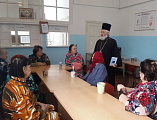 Священник посетил пациентов шахтинского Дома сестринского ухода
