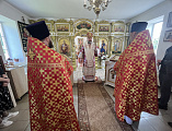 Преосвященнейший епископ Симон совершил Божественную литургию в храме святой Анны Кашинской города Каменск-Шахтинский