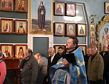 В день праздника Похвалы Пресвятой Богородицы Преосвященнейший епископ Симон совершил Божественную литургию в храме Покрова Пресвятой Богородицы г. Шахты