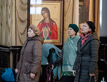 Божественная литургия в Покровском кафедральном соборе в праздник в честь образа Божией Матери «Утоли моя печали»