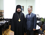 Состоялась встреча Преосвященнейшего епископа Симона, заведующего кафедрой Православная культура и теология ИСОиП (филиала) ДГТУ г. Шахты с директором института профессором С.Г. Страданченко