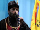 Благочинный приходов Александровск-Грушевского округа совместно с главой Администрации города Шахты Андреем Ковалевым приняли участие в Большом Круге Шахтинского городского казачьего общества «Александровск-Грушевское»