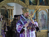 В поминальную субботу Великого поста Преосвященнейший епископ Симон совершил Божественную литургию и панихиду в храме святителя Тихона Задонского пос. Тарасовский