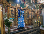 В праздник Введения во храм Пресвятой Богородицы епископ Шахтинский и Миллеровский Симон совершил Божественную литургию в Покровском кафедральном соборе города Шахты