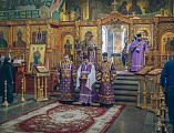В Неделю Торжества Православия Преосвященнейший епископ Симон совершил Божественную литургию святителя Василия Великого в Покровском кафедральном соборе г. Шахты