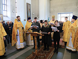 С архипастырским визитом Преосвященнейший епископ Симон посетил Покровский храм г. Каменск-Шахтинский и совершил чин присоединения к Православной Церкви временно от нее отпавших христиан