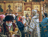 В праздник Сретения Господня Преосвященнейший епископ Симон совершил Божественную литургию в Покровском кафедральном соборе г. Шахты