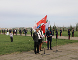 В День Победы у Вечного огня города Шахты «поклонились великим тем годам»